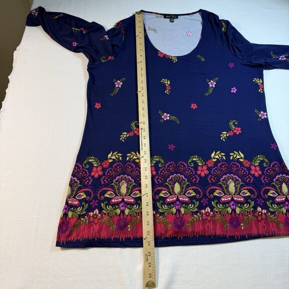 Plus Size Slinky Brand Stretchy Blue & Red Floral Top Size 1X Flattering Shaping - Picture 8 of 16